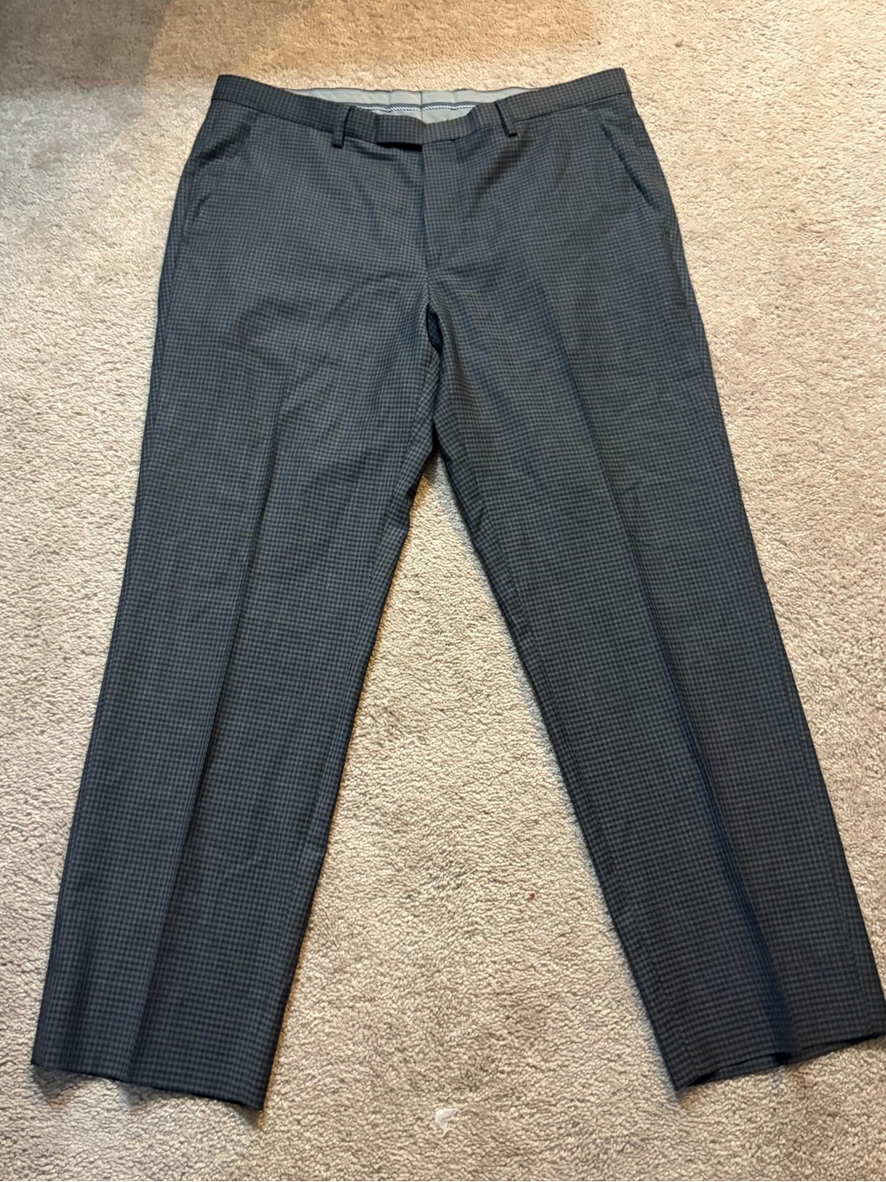 Men’s Hugo Boss Grey and Black Micro-Check Houndstooth 100% Wool Dress Pants